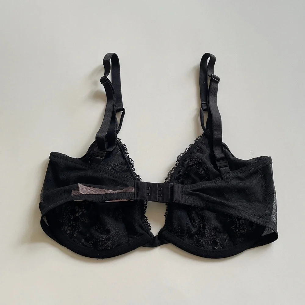 Victoria’s Secret Lace Bra Unlined Demi Underwire Non Padded Bra Black